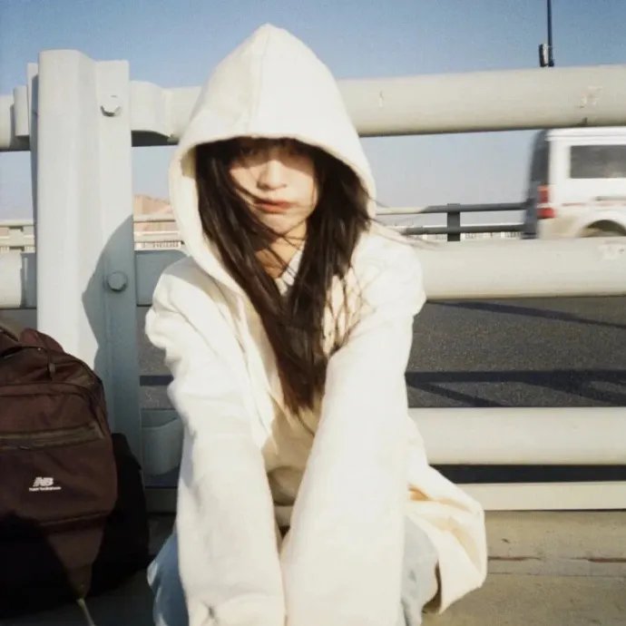 从普拉达到纳达